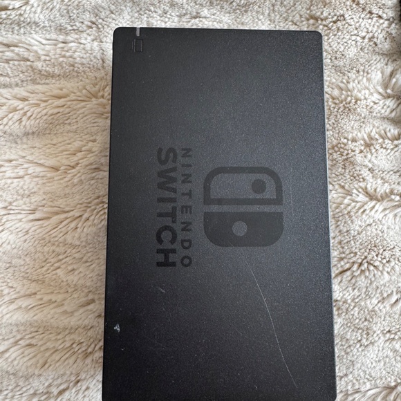 Nintendo Switch Console with Joycon Controller - Picture 7 of 9